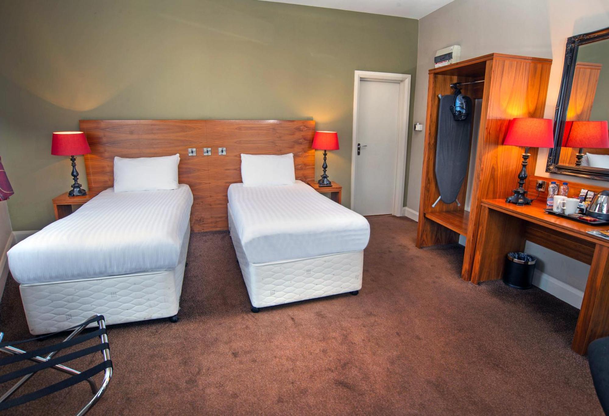 The Shrewsbury Hotel Wetherspoon Extérieur photo