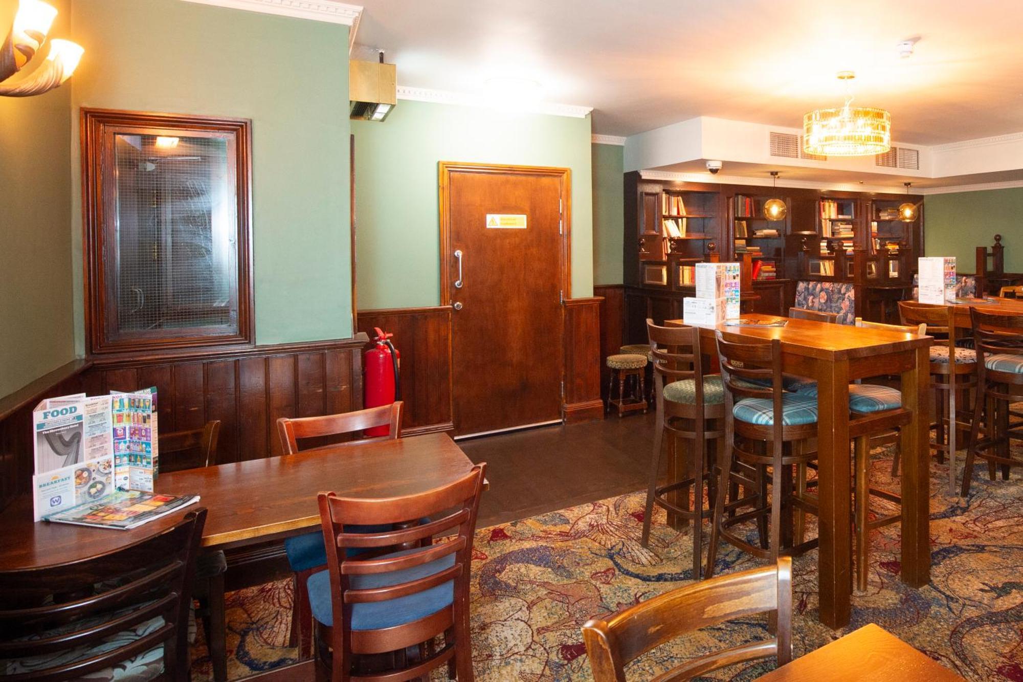 The Shrewsbury Hotel Wetherspoon Extérieur photo