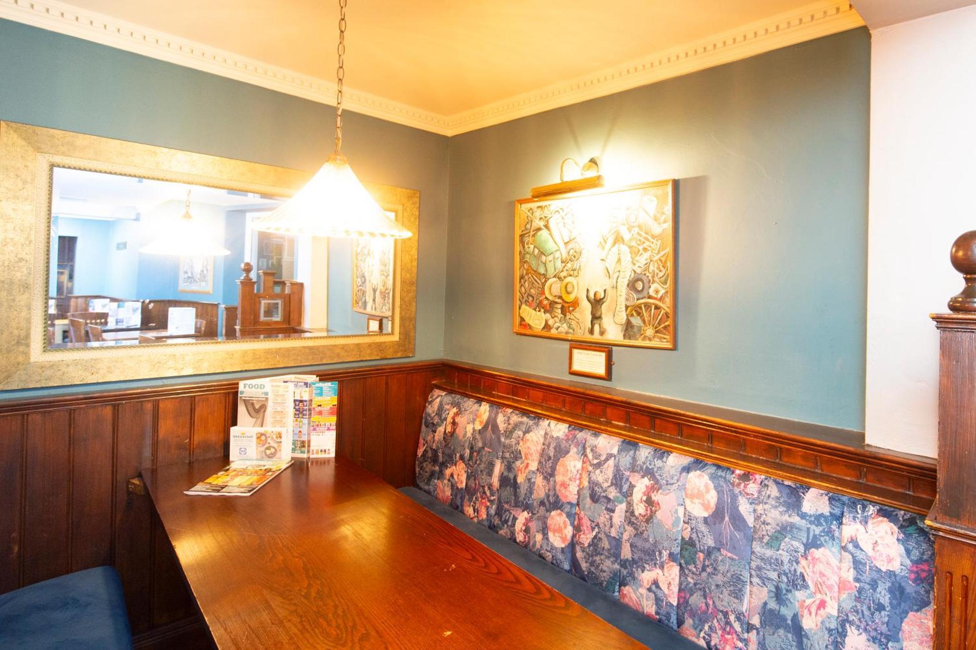 The Shrewsbury Hotel Wetherspoon Extérieur photo