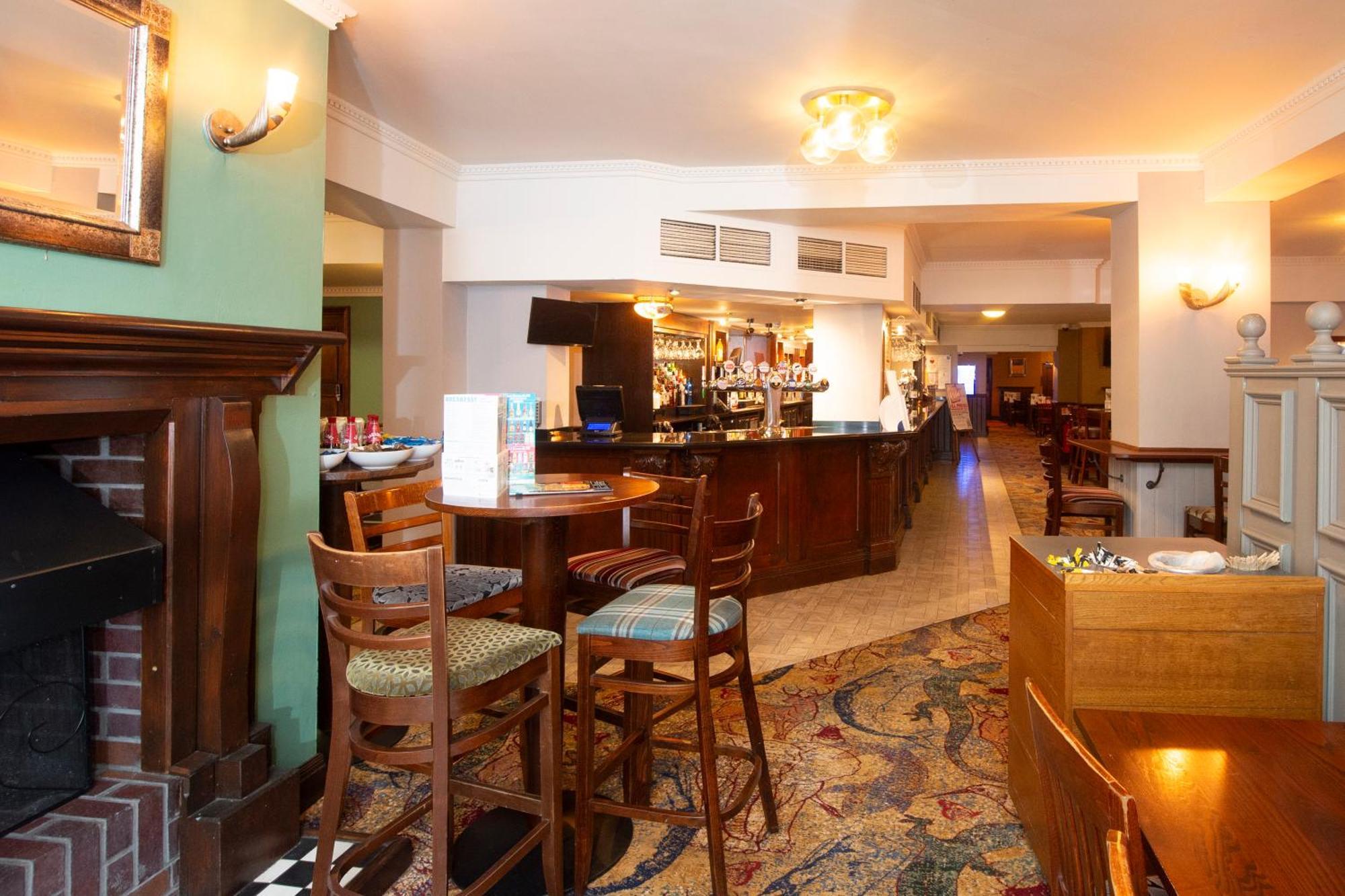 The Shrewsbury Hotel Wetherspoon Extérieur photo