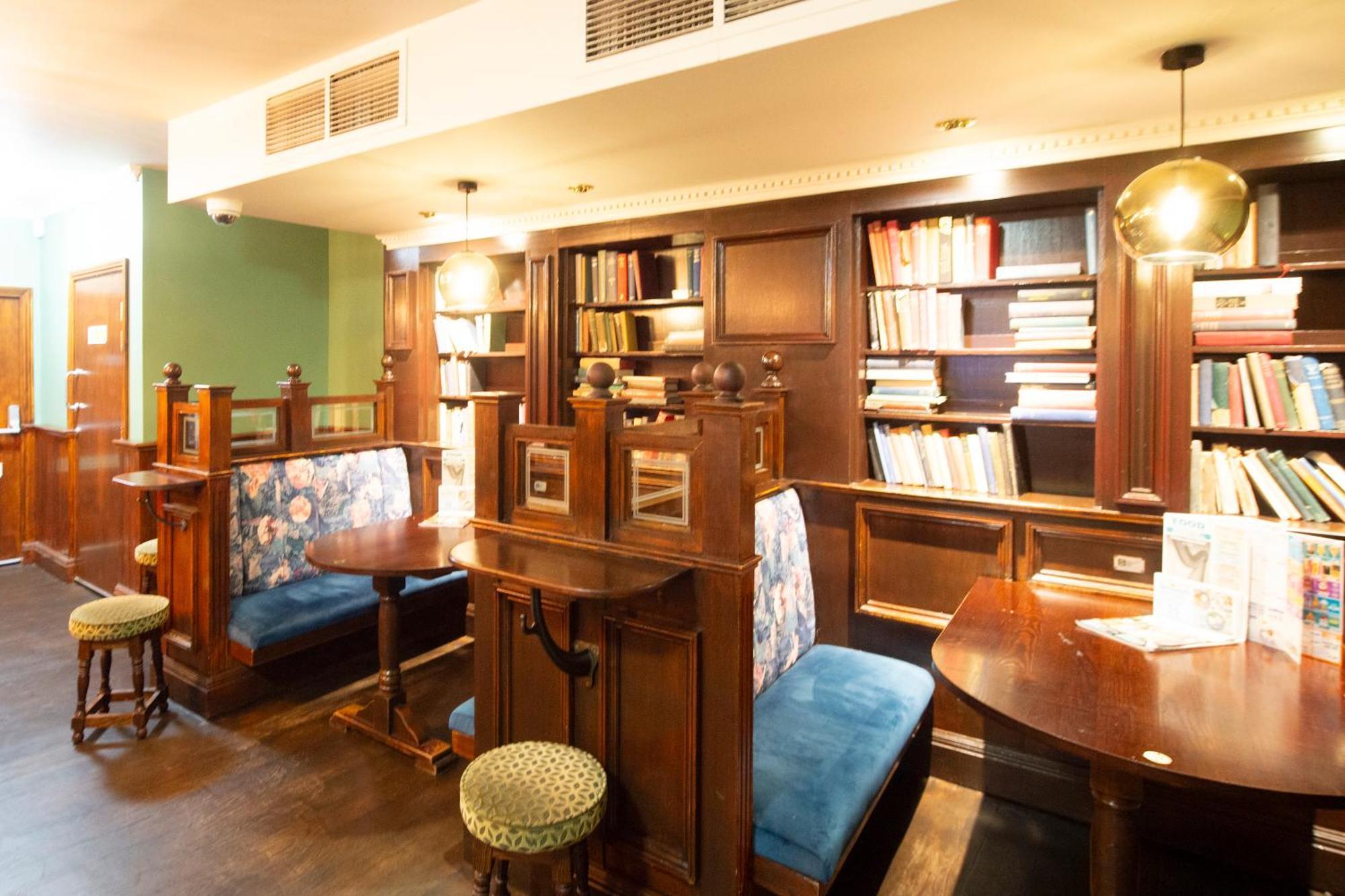 The Shrewsbury Hotel Wetherspoon Extérieur photo
