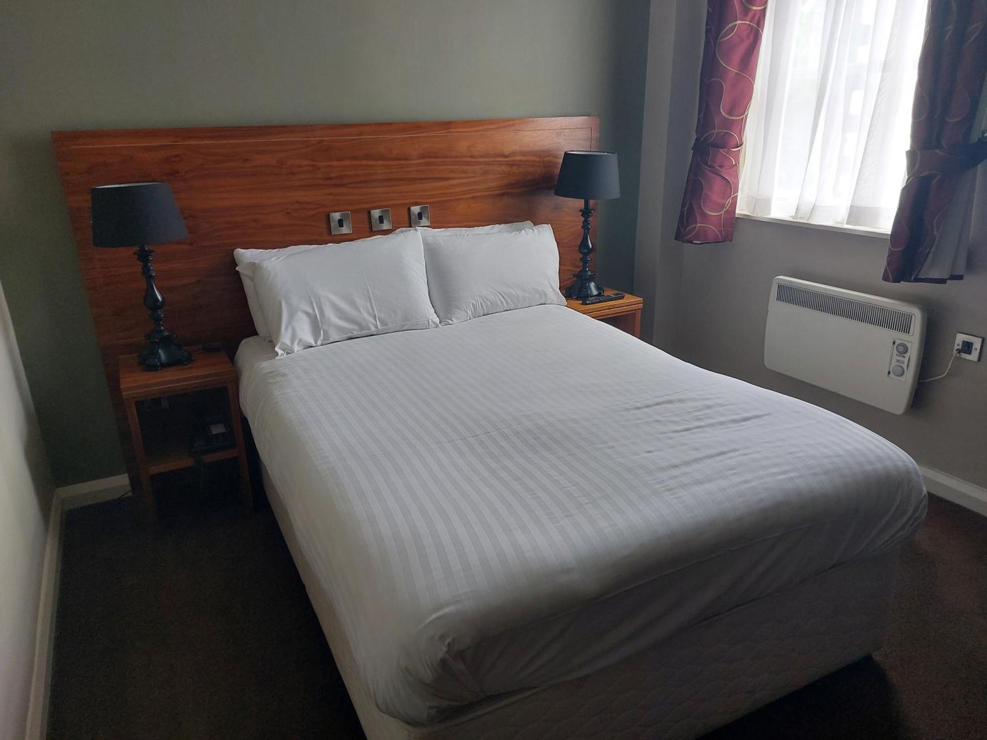 The Shrewsbury Hotel Wetherspoon Extérieur photo